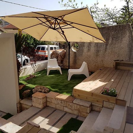 Villa Quiet Garden Rischon LeZion Exterior foto